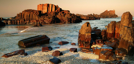 st-marys-island-rocks-water-udupi-malpe.jpg